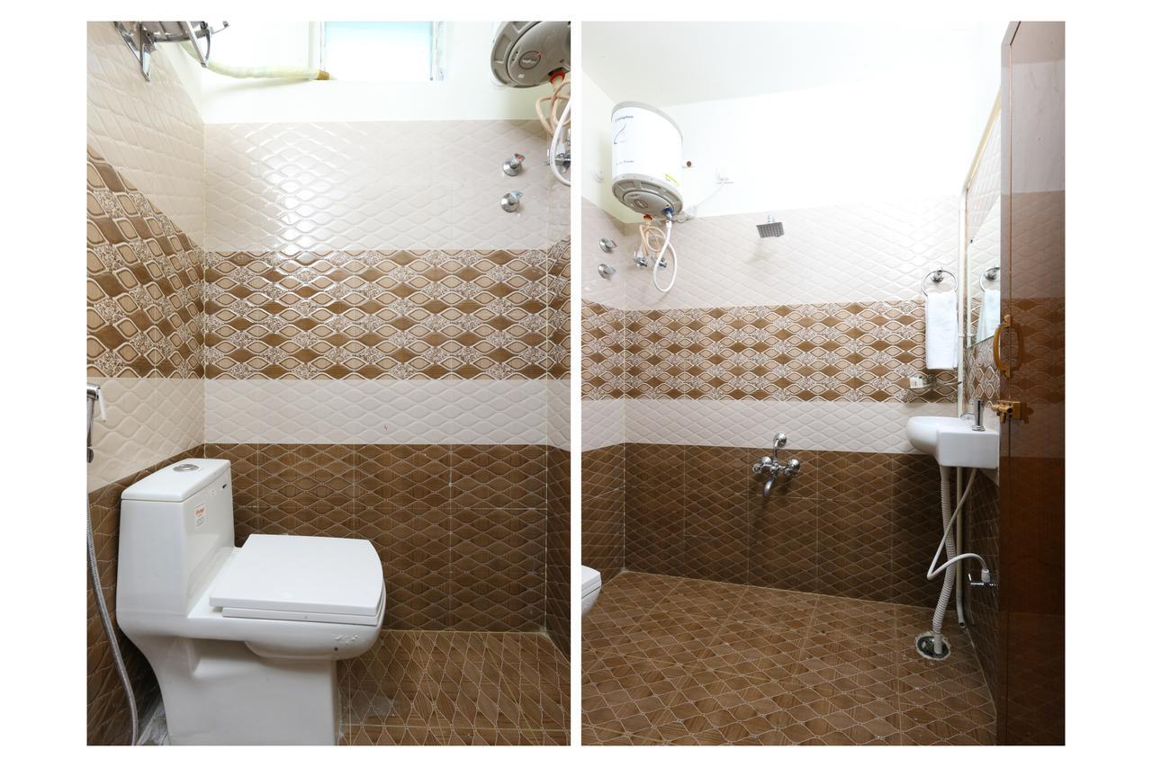 Oyo 10701 Moukthi Apartment Tirupati Luaran gambar