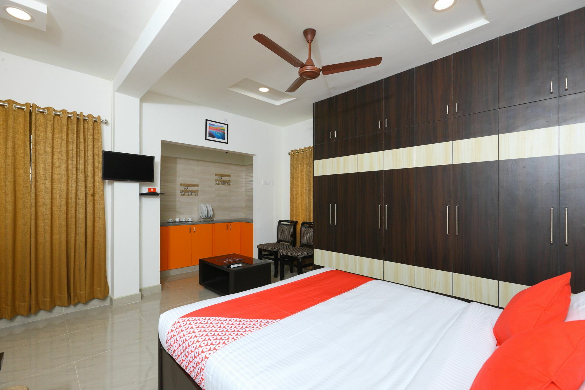Oyo 10701 Moukthi Apartment Tirupati Luaran gambar